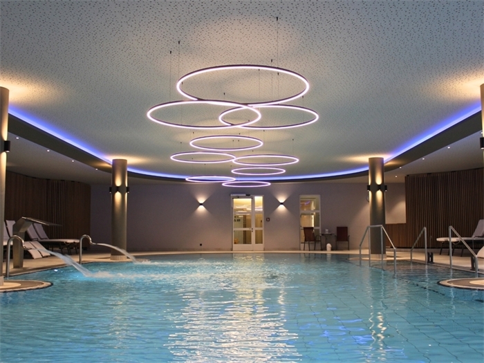 Thermalinnenbecken