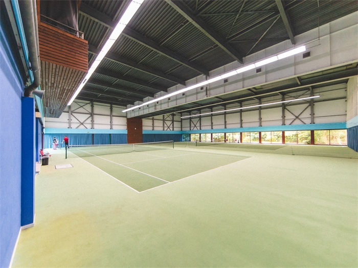 Tennishalle